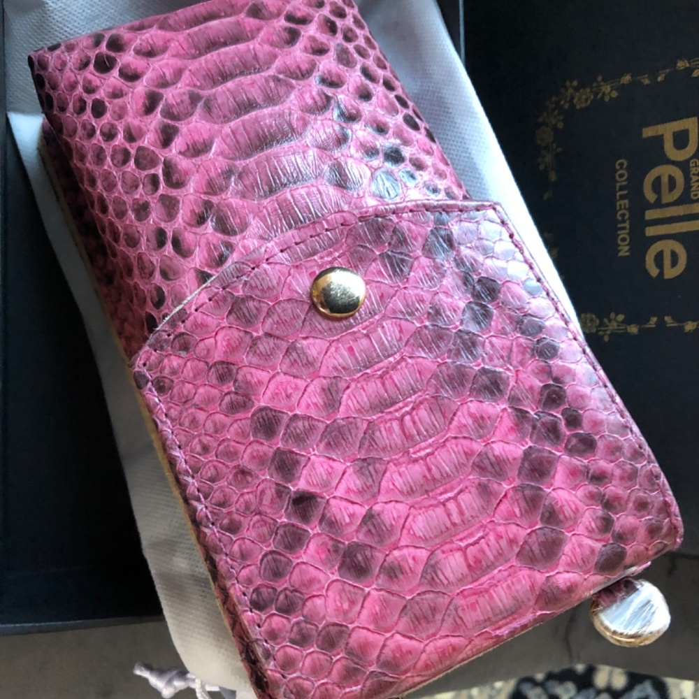 Grand Pelle Crossbody Wallet